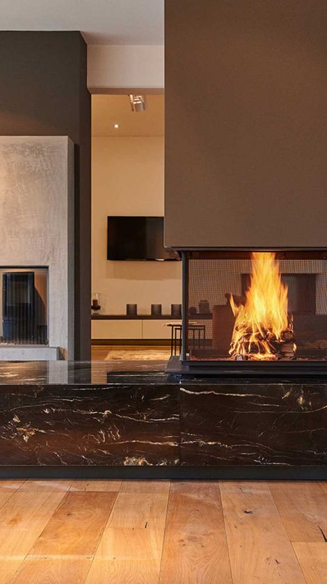 Eleganter Kamin Holzkirchen